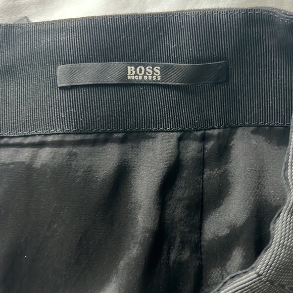 Hugo Boss Skirt - Picture 2 of 4